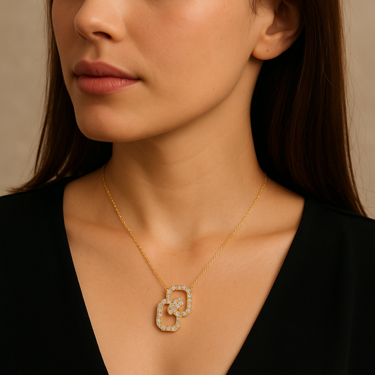 Lume Link Diamond Pendant