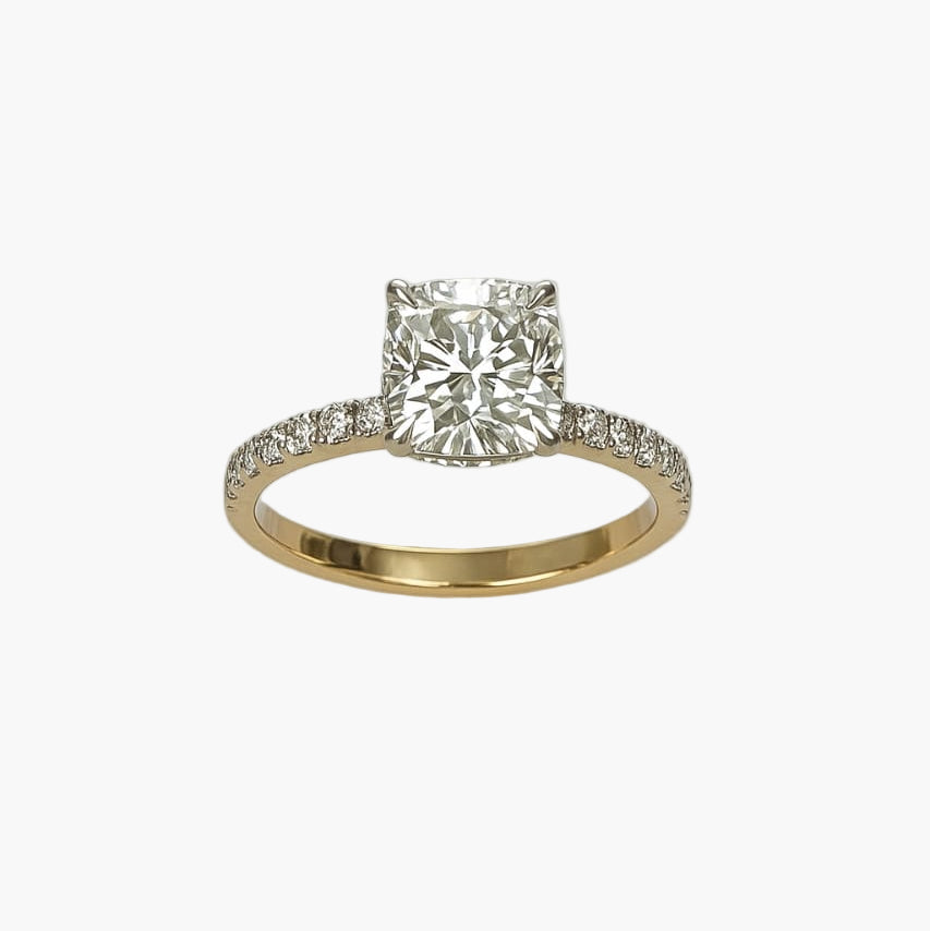 Embracing Round Diamond Ring