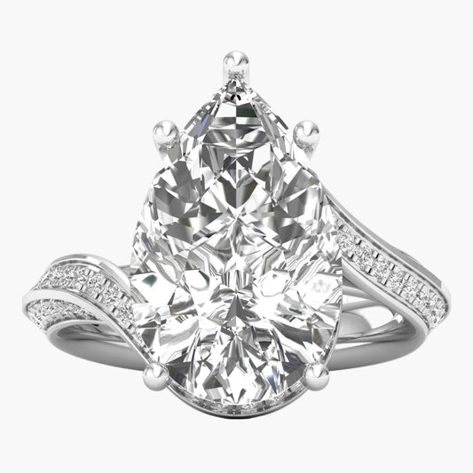 Queen's Bee Diamond Ring
