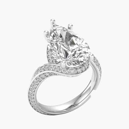 Queen's Bee Diamond Ring