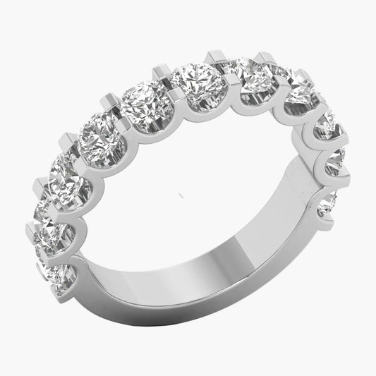 Diamond ring with 'Green Lab' branding on a white background