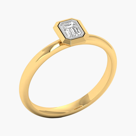 Gold ring with a diamond on a white background, branded 'Green Lab'.