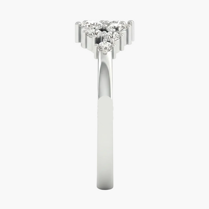 Diamond ring with a unique design on a white background, featuring the brand 'Green Lab'.