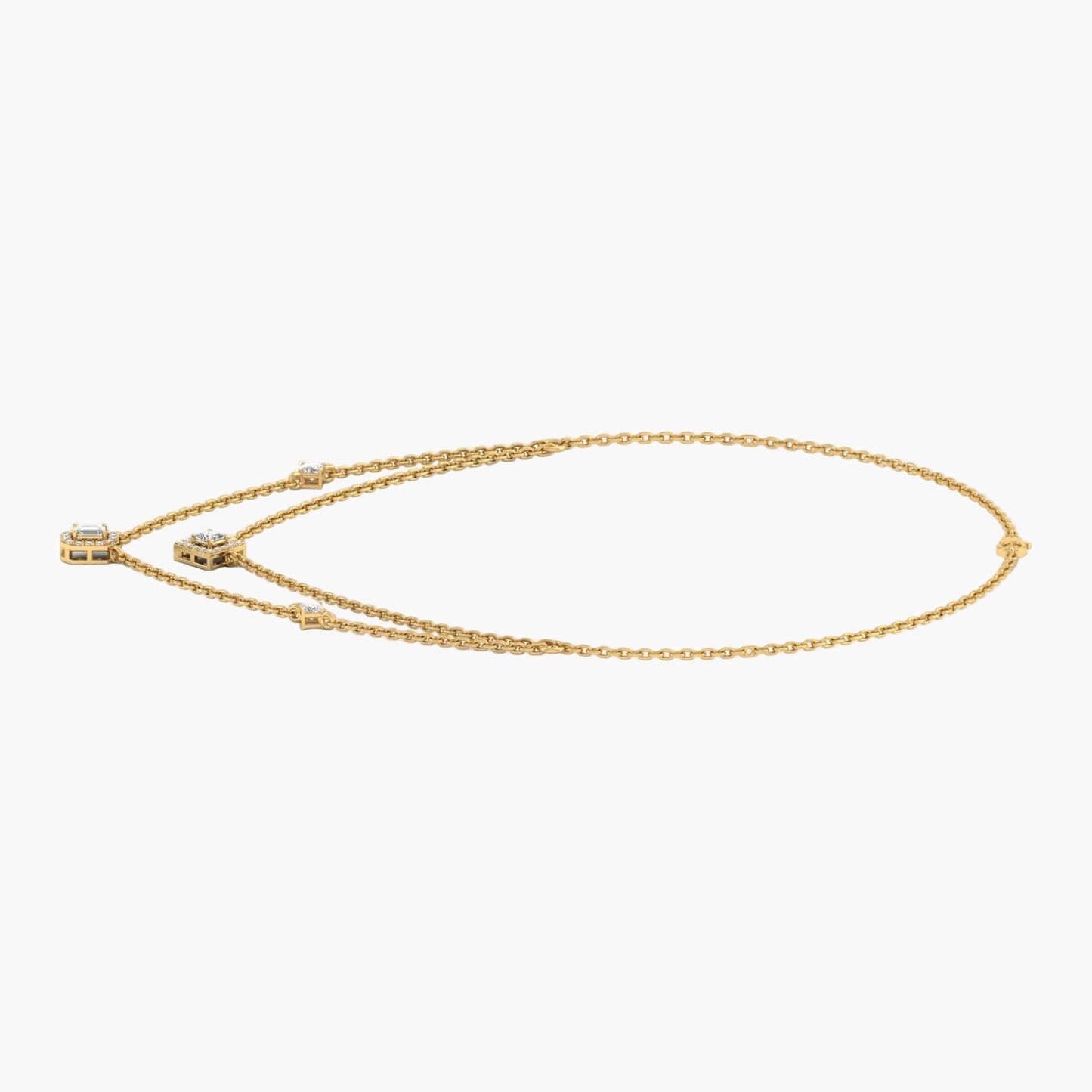 Gold chain necklace on a white background with 'Green Lab' branding.