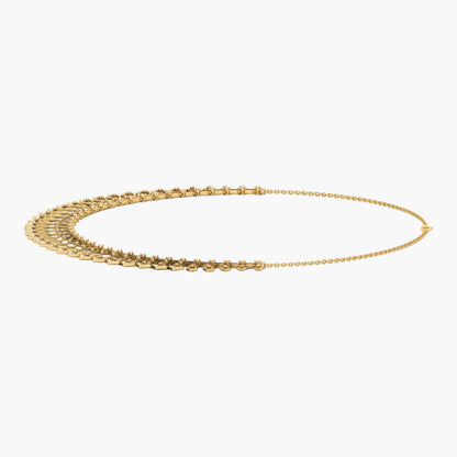 Gold chain necklace on a white background with 'Green Lab' branding.