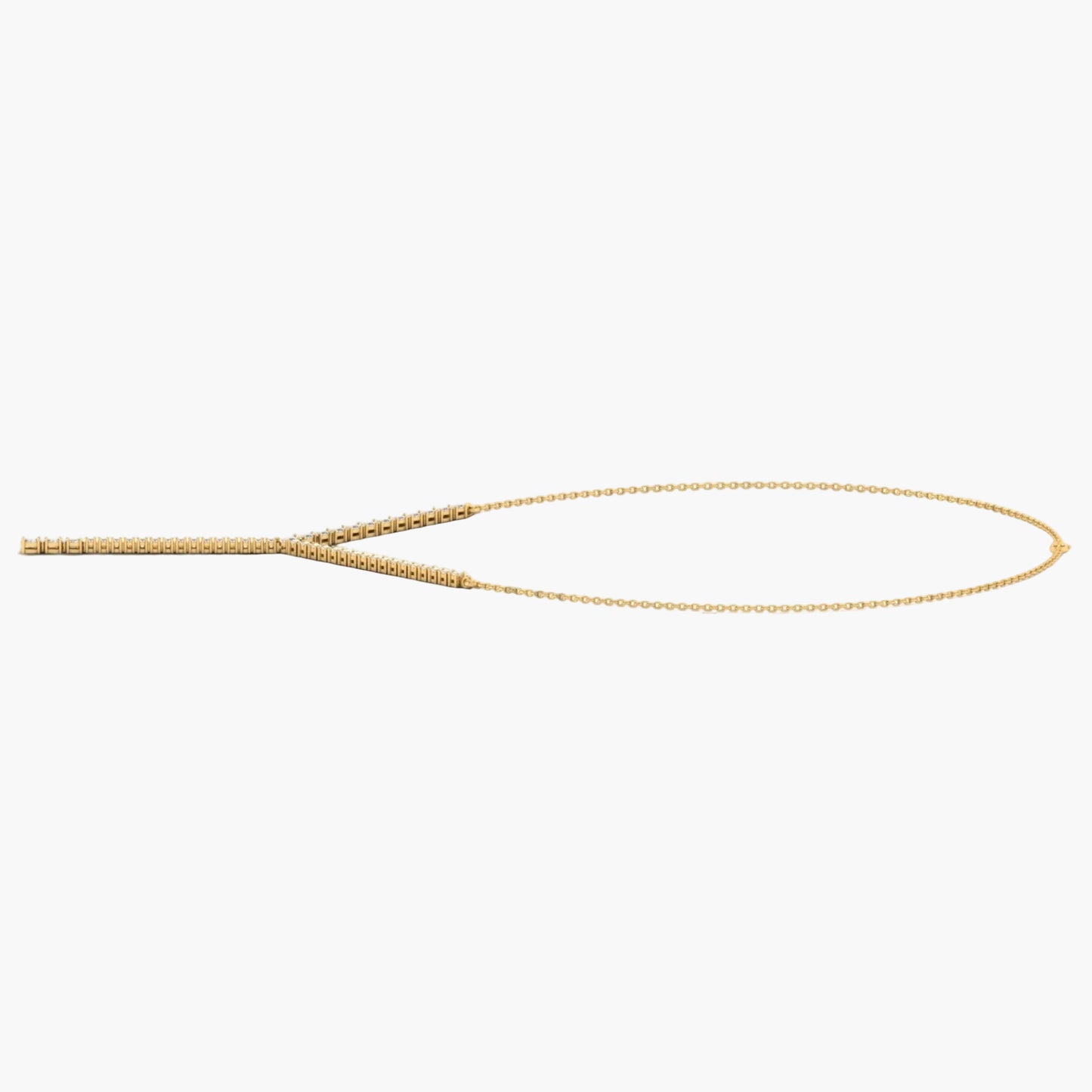 Gold chain on a white background with 'Green Lab' branding.