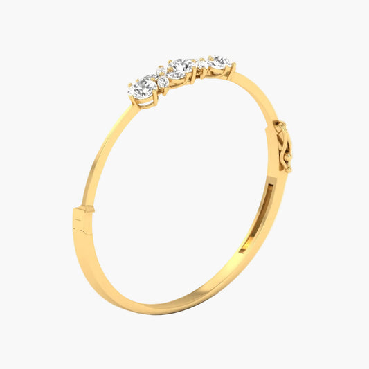 Gold ring with three diamonds on a white background, branded 'Green Lab'.