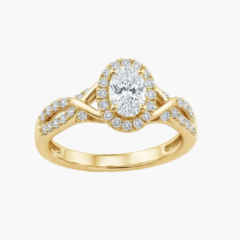 Exquisite Oval Halo Diamond Engagement Ring