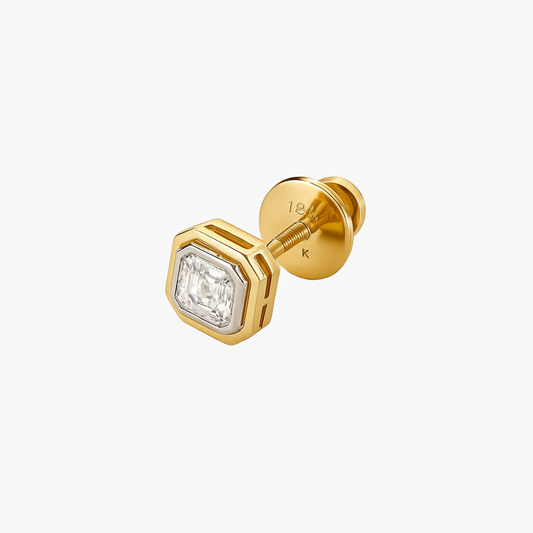 Asscher-cut diamond nose pin left side position
