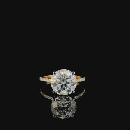 Luxe Diamond Ring